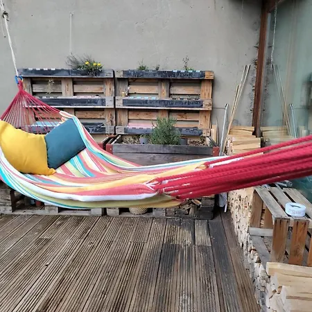 Central-city Penthouse Appartement